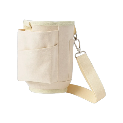 Bolsa para Copo Térmico Quencher & Tumbler feita de poliéster reciclado, com alça ajustável e compartimentos funcionais.