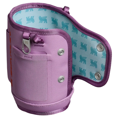 Bolsa para Copo Quencher Stanley 887ml – Carry All em roxo, design moderno em poliéster reciclado, praticidade e conforto.