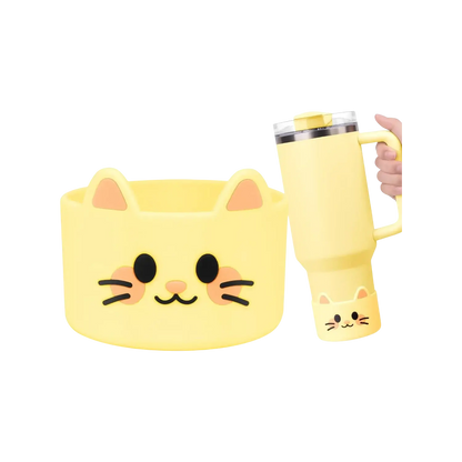 Capa de Silicone Médio - Variados 3D em design de gatinho para proteger garrafas entre 350 ml e 750 ml, proporcionando durabilidade e estilo.