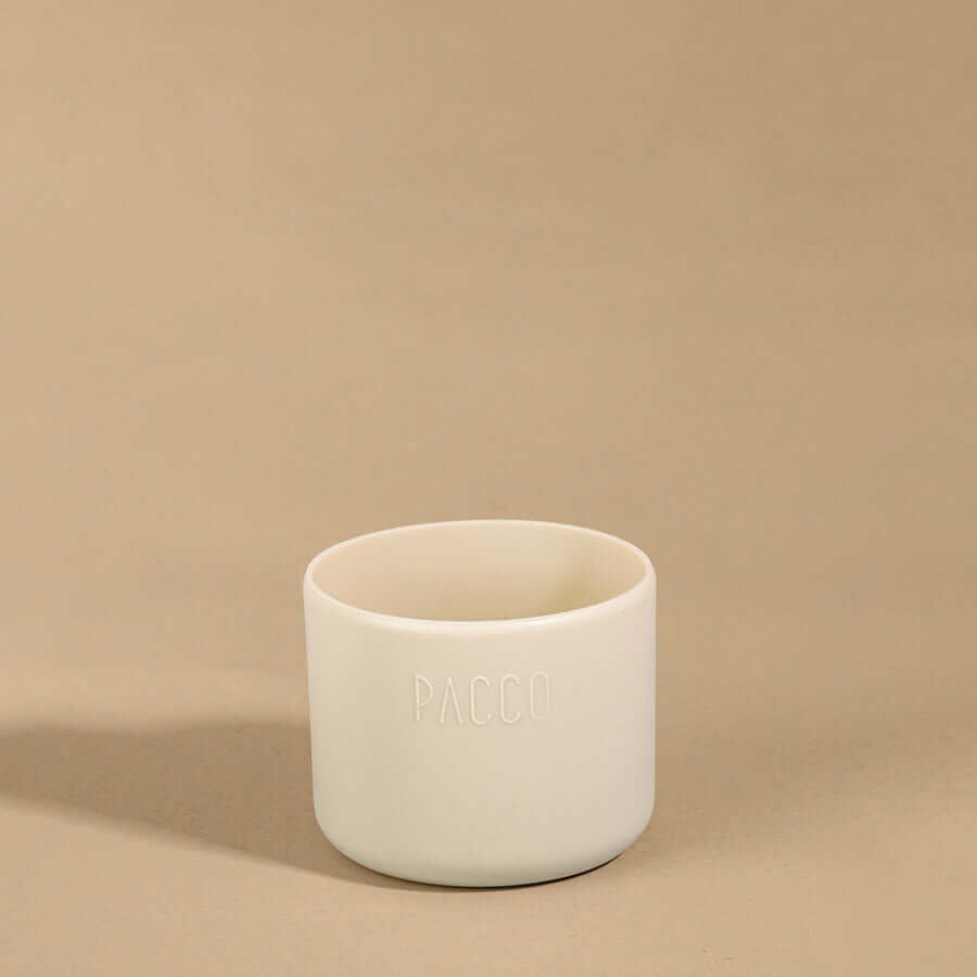 Capa vyta PACCO 350ml em silicone sustentável para proteção e estilo, ideal para garrafas PACCO. Resistente a impactos leves.