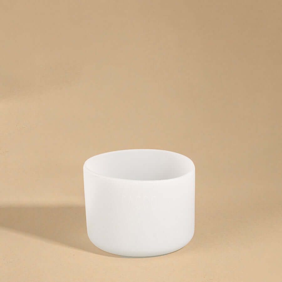 Capa Vyta PACCO 650ml em silicone sustentável, proteção perfeita para garrafas, design moderno e toque emborrachado.