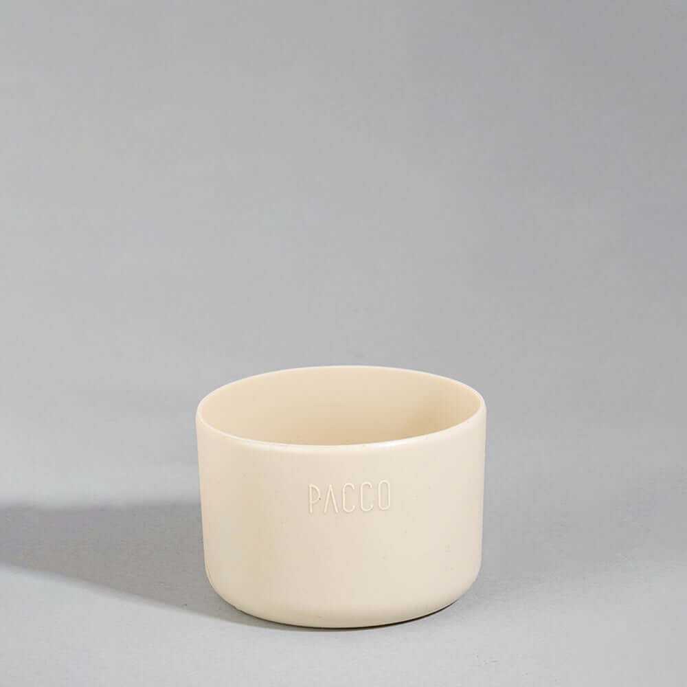 Capa Vyta PACCO 1200ml silicone ecológico, proteção e elegância, design moderno, toque emborrachado para garrafas.