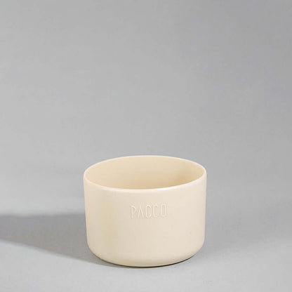 Capa Vyta PACCO 1200ml silicone ecológico, proteção e elegância, design moderno, toque emborrachado para garrafas.