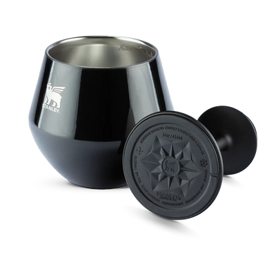 Taça Térmica Cocktail Glass Stanley 414ml elegante com isolamento térmico em preto sofisticado
