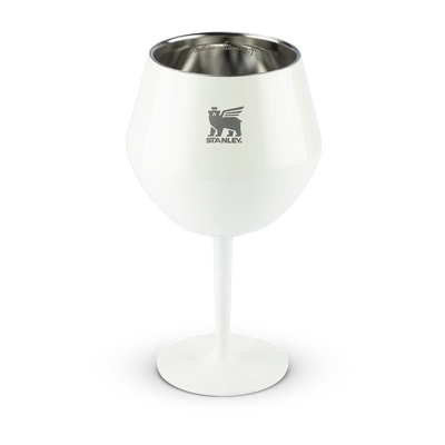 Taça Térmica Cocktail Glass Stanley 414ml com design elegante e isolamento para manter bebidas geladas por até 10 horas.