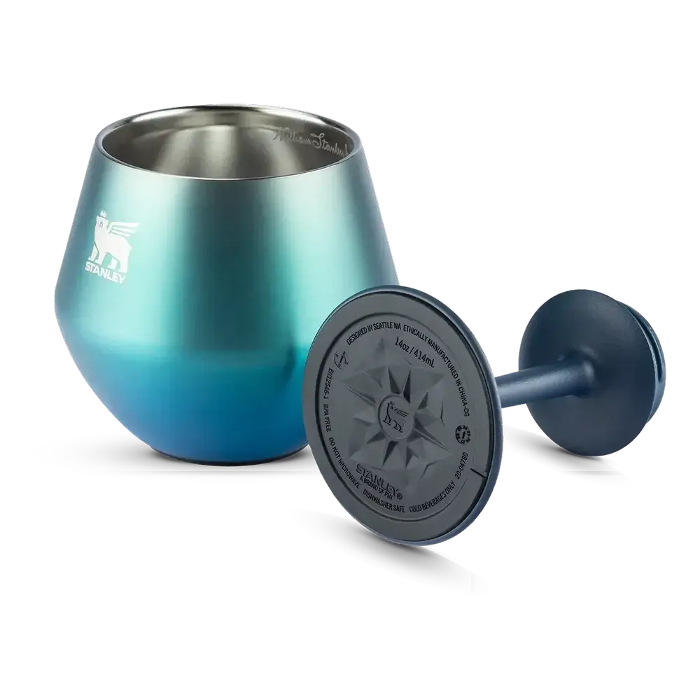 Taça Térmica Cocktail Glass Stanley 414ml com design sofisticado e isolamento a vácuo de parede dupla, ideal para drinques.