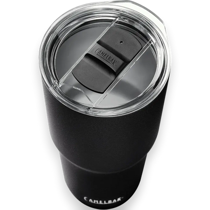 Copo Horizon Camelbak 850ml, design cônico, isolamento a vácuo, mantém bebidas quentes por 8h e frias por 16h, praticidade diária.