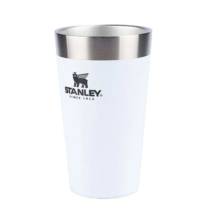 Copo Térmico de Cerveja Stanley - 473ml branco com isolamento a vácuo para manter a bebida gelada por horas, design elegante e prático.