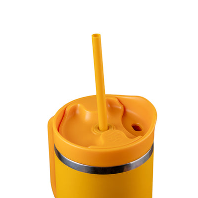 Copo Térmico King Faster 800 ml amarelo com canudo, design moderno, ideal para manter bebidas frias ou quentes longo período.