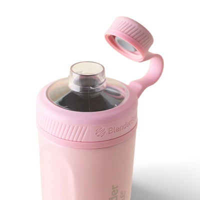 Coqueteleira Blender Bottle Radian 770 ml Rosa, com a tampa aberta