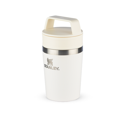 Mug Térmica Café Go  | 236ml Stanley, isolamento a vácuo, cor branca, durável e ergonômica, ideal para cafés curtos e expressos.