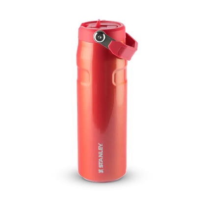 Garrafa Térmica Aerolight Flip Straw Stanley 710ml vermelha, leve e durável, com isolamento a vácuo para bebida gelada ou quente.