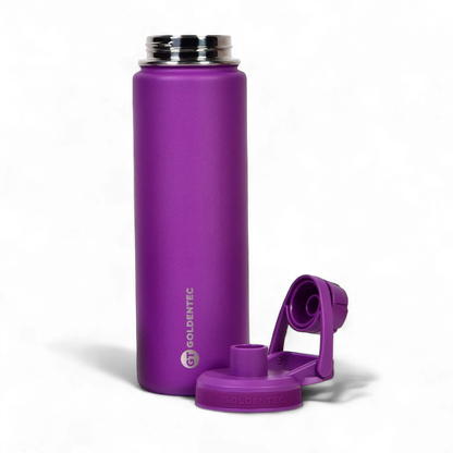 Garrafa Térmica Goldentec 750ml roxa com parede dupla em aço inoxidável, tampa removível, mantém 12h quente e 24h frio, ideal para uso diário.