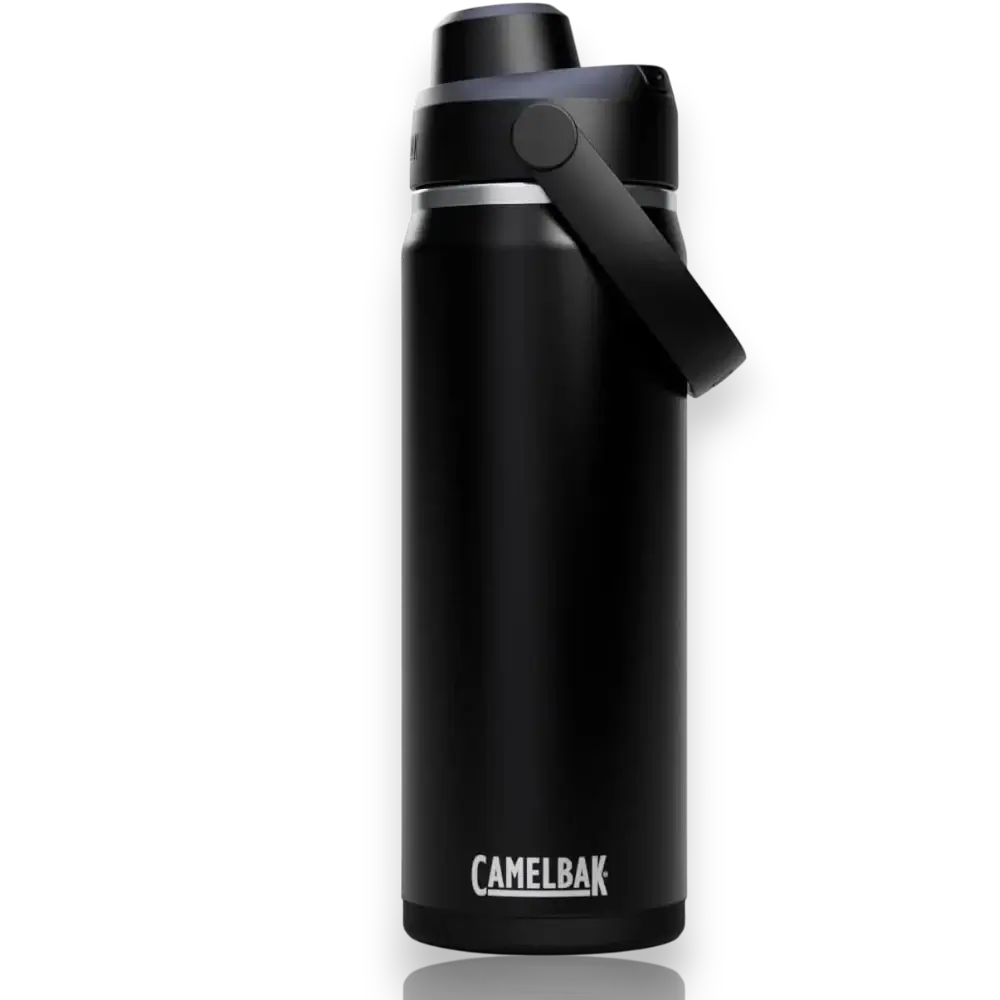 Garrafa Térmica Camelbak Thrive Chug 590ml em preto com alça, design moderno. Hidratação ideal, mantém bebidas frias ou quentes por horas.