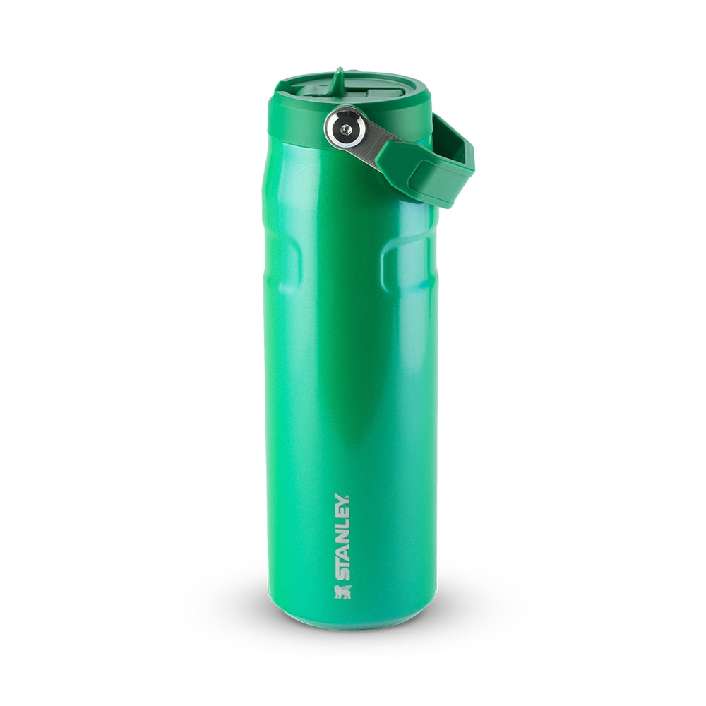 Garrafa Térmica Aerolight Flip Straw Stanley 710 ml Clover Shimmer, vista frontal com tampa fechada, foto 20 de 142