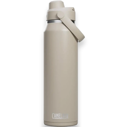 Garrafa Térmica Thrive Camelbak 1000ml bege com isolamento a vácuo para manter bebidas quentes por 21h e frias por 42h.