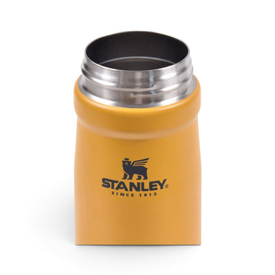 Garrafa térmica Flip Straw Stanley 651ml na cor Saffron