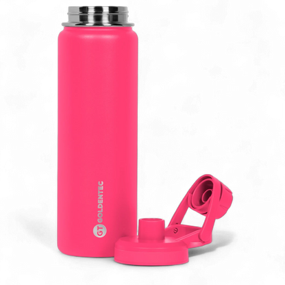 Garrafa Térmica Goldentec 750ml rosa com design moderno, isolamento a vácuo para manter bebidas quentes e frias, tampa aberta ao lado.