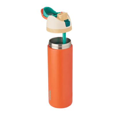 Garrafa térmica Owala FreeSip 710ml cor laranja com design inteligente para duas formas de beber.