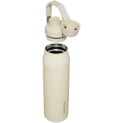 Garrafa Térmica Stanley Aerolight™ Fast Flow 1,1 L Cream, com a tampa aberta
