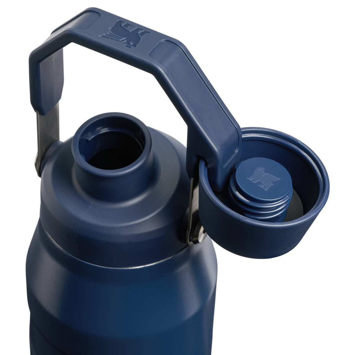Garrafa Térmica Stanley Aerolight™ Fast Flow 1,1 L Dark Navy, com a tampa aberta