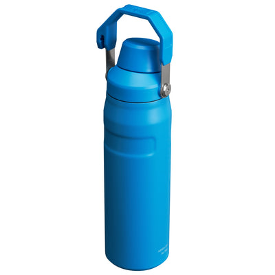 Garrafa Térmica Stanley Aerolight™ Fast Flow 710 ml Azure, vista frontal com tampa fechada, foto 83 de 141