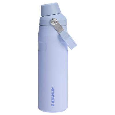 Garrafa Térmica Stanley Aerolight™ Fast Flow 710 ml Dew Drop, vista frontal com tampa fechada