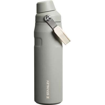 Garrafa Térmica Stanley Aerolight™ Fast Flow 710 ml Sage Grey, vista frontal com tampa fechada