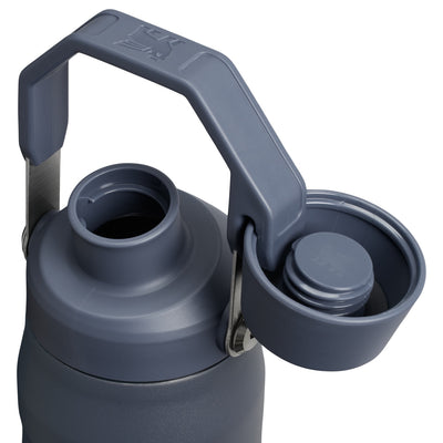 Garrafa Térmica Stanley Aerolight™ Fast Flow 710 ml Twilight, com a tampa aberta