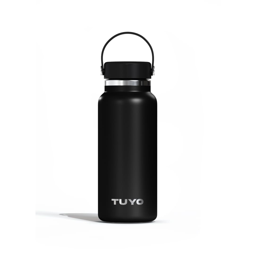 Garrafa Térmica Tuyo 1000 ml Preta, vista frontal com tampa fechada