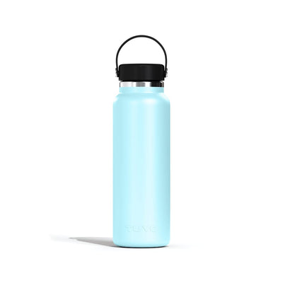 Garrafa Térmica Tuyo 1200 ml Azul bebê, vista frontal com tampa fechada, foto 72 de 92