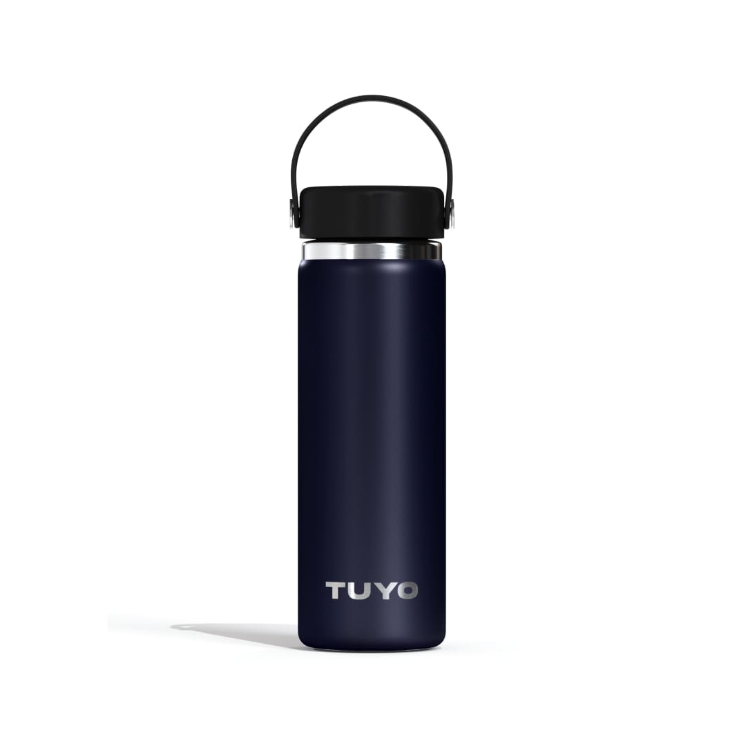 Garrafa Térmica Tuyo 600 ml Azul Marinho, vista frontal com tampa fechada