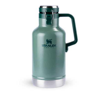 Growler Térmico Classic 1.9L Stanley em verde com design robusto para máxima conservação térmica.