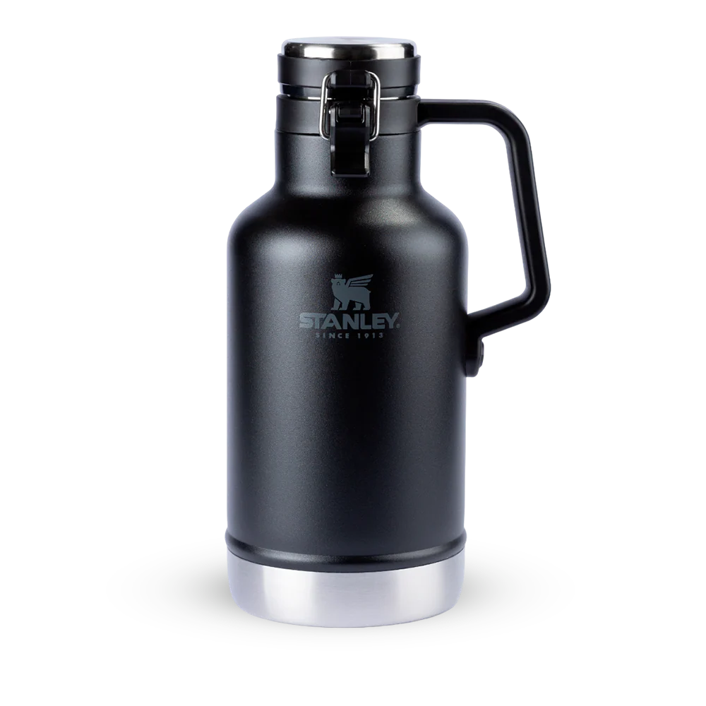 Growler Térmico Classic 1.9L Stanley, robusto e durável para máxima conservação, ideal para uso intenso e bebidas frias ou quentes.