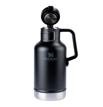 Growler Térmico Classic 1.9L Stanley com tampa aberta, ideal para conservação térmica e resistência duradoura.