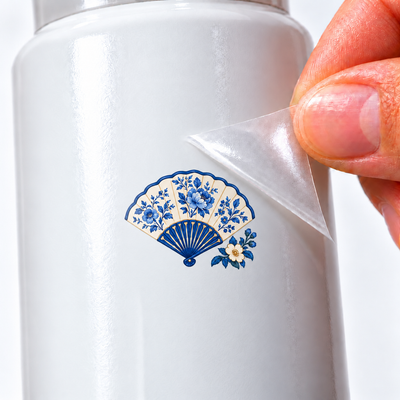 Porcelana Azul — Leque — sticker UV DTF individual com verniz — detalhe de aplicação