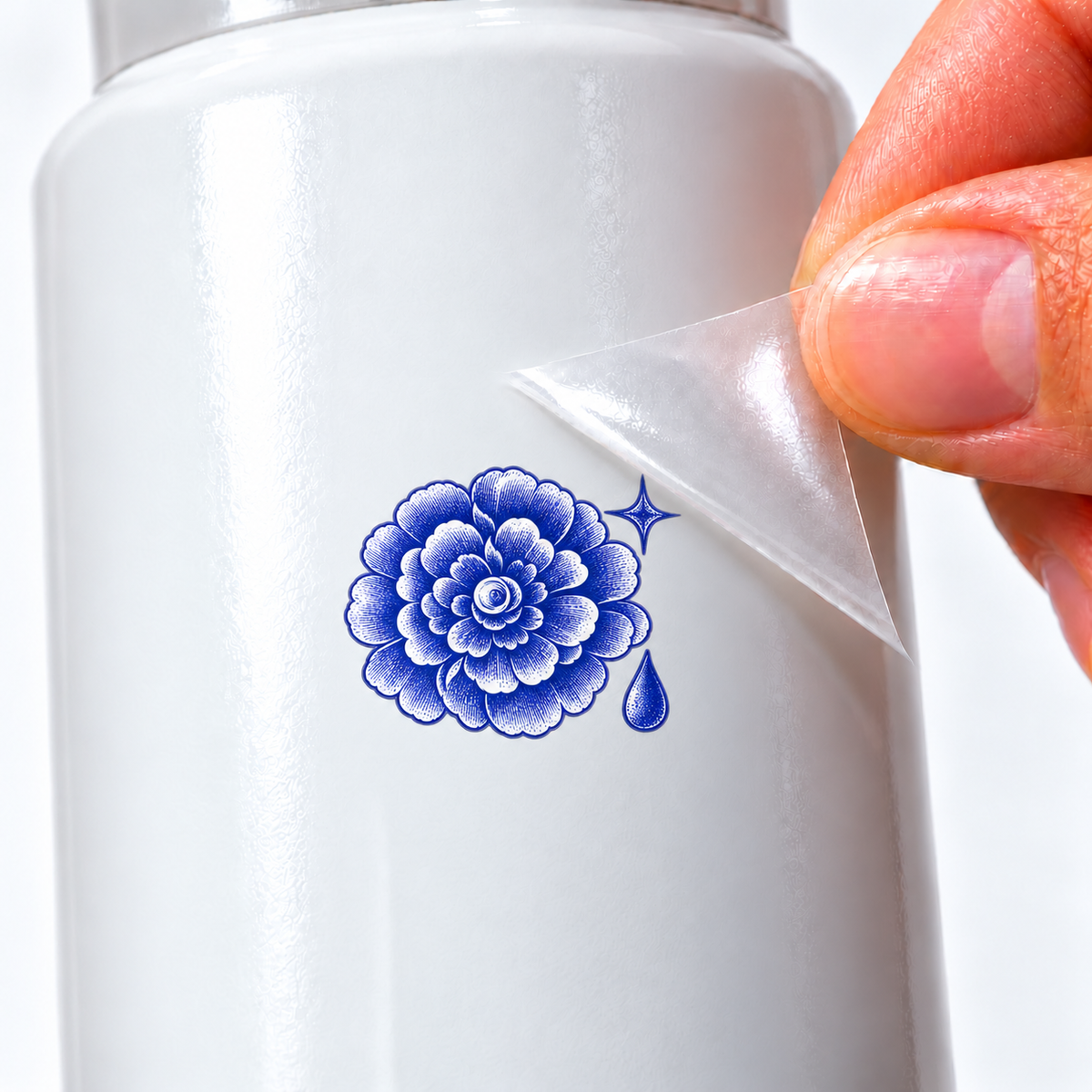 Porcelana de Coalas — Flor com brilho — sticker UV DTF individual com verniz — detalhe de aplicação