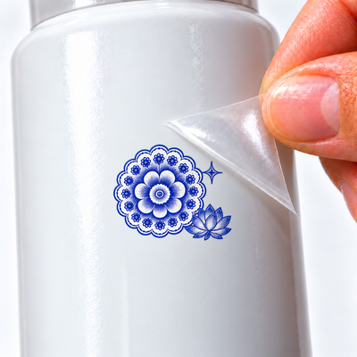 Porcelana de Coalas — Rosácea ornamental — sticker UV DTF individual com verniz — detalhe de aplicação