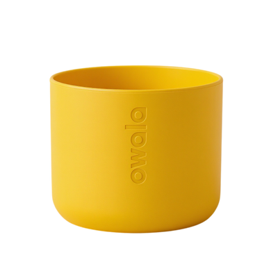 Capa Protetora de Silicone para Garrafa Owala - 710ml | 24oz em silicone amarelo, antiderrapante e flexível.