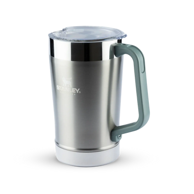 Jarra Térmica Pitcher Pitcher Stanley 1.9L em aço inoxidável, ideal para manter bebidas geladas por horas em eventos e encontros.