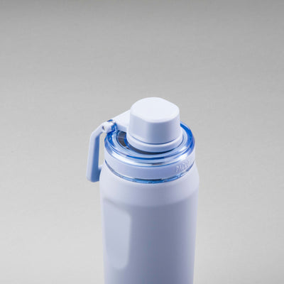 Garrafa Térmica PACCO Vyta 500ml em aço inox, destacada com isolamento a vácuo para conservação térmica eficiente.