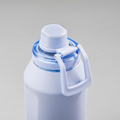 Tampa da Garrafa Térmica PACCO Vyta 1200ml em aço inox com isolamento térmico, mostrando design elegante e funcionalidade.
