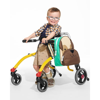 Mochila Infantil Zoo Skip Hop Cachorro Pug, em uso por uma pessoa