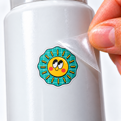 Sol Retrô — sticker UV DTF individual com verniz — detalhe de aplicação