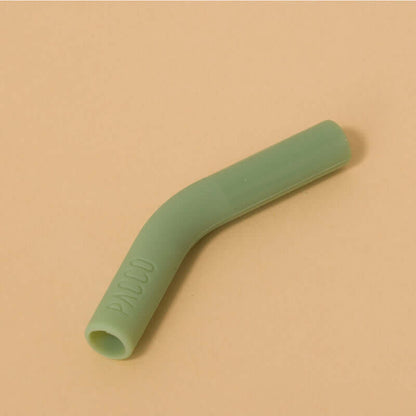 Ponteira de Silicone Eco Canudo PACCO em silicone verde, destacando conforto e durabilidade para uma experiência de bebida melhorada.