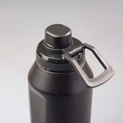 Garrafa Térmica PACCO Vyta 1200ml em aço inox, durável e elegante, ideal para manter bebidas frias por 24h e quentes por 12h.