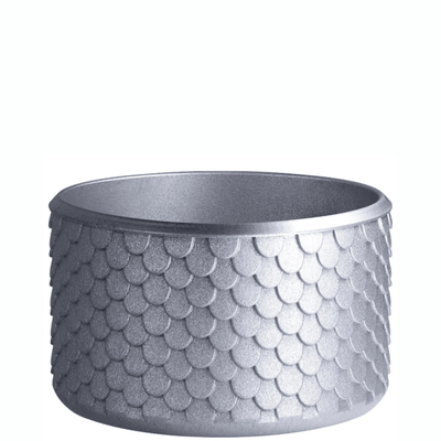 Capa de Silicone Sereia - Tamanho Original, proteção e charme com efeito iridescente para copos e garrafas.