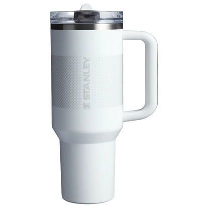 Copo Quencher Protour Stanley | 1,18L com tampa Flip Straw, isolamento a vácuo de parede dupla, ideal para treinos e viagens.