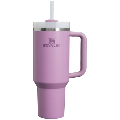 Copo Quencher Stanley 1,18L roxo com alça ergonômica e tampa FlowState para hidratação prática e estilo diário.