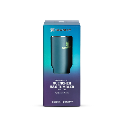Copo Quencher Stanley 1,18L em embalagem azul, destacado por seu design icônico e funcionalidade para hidratação com estilo.